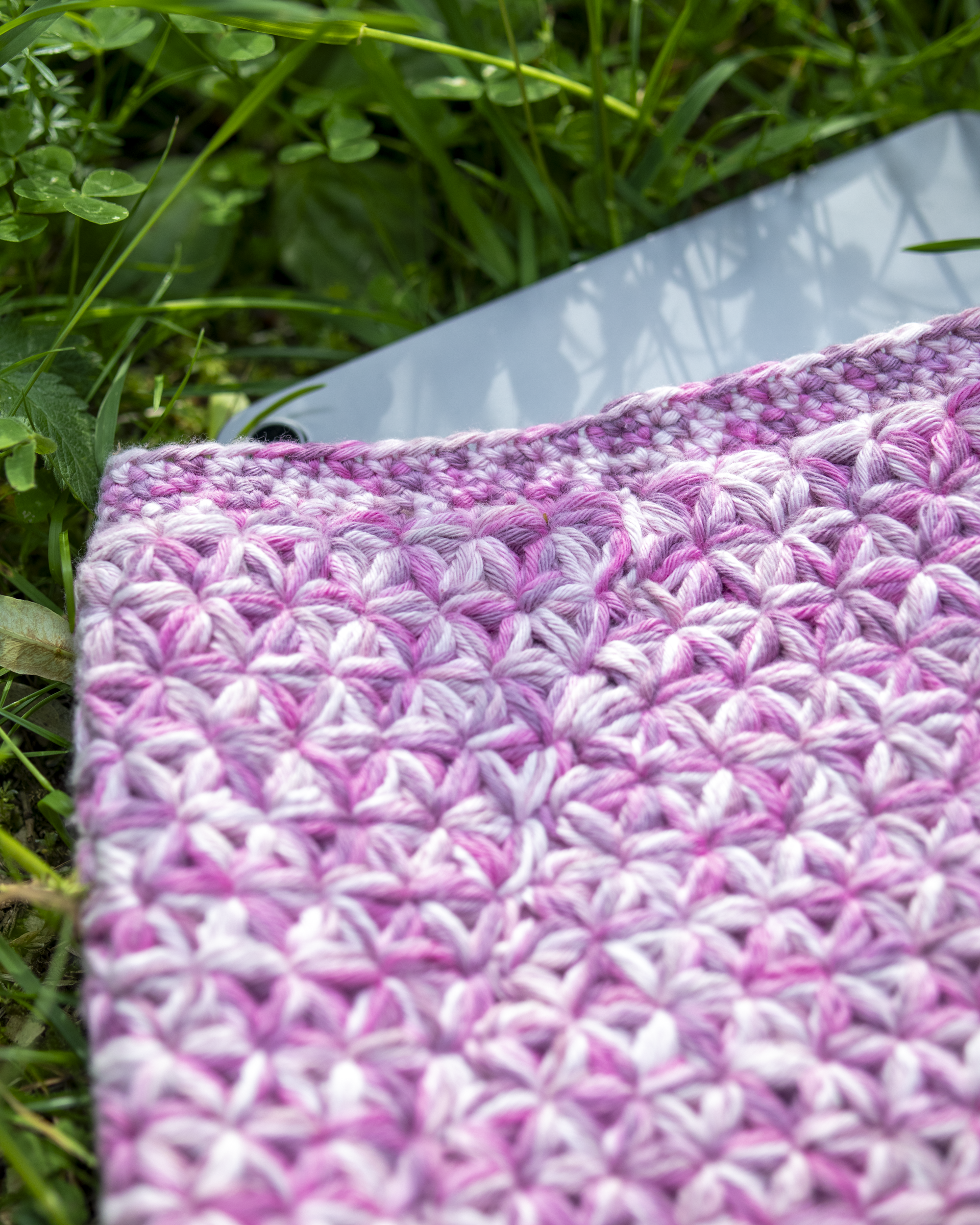 iPad-Hülle im Jasmin-Muster – Bild 4